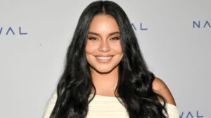 Vanessa Hudgens Combined Cat-Eye and Polka Dots for a Hyper-Trendy Manicure